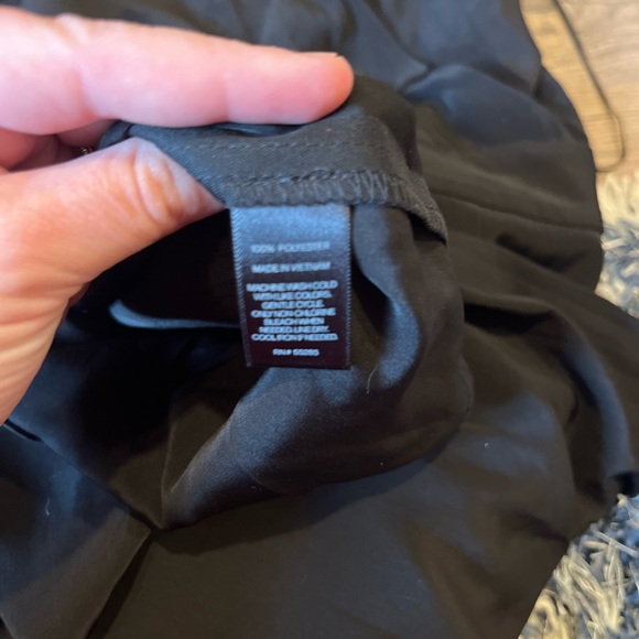 Express Black Backless jumpsuit- size 4 - Picture 15 of 16